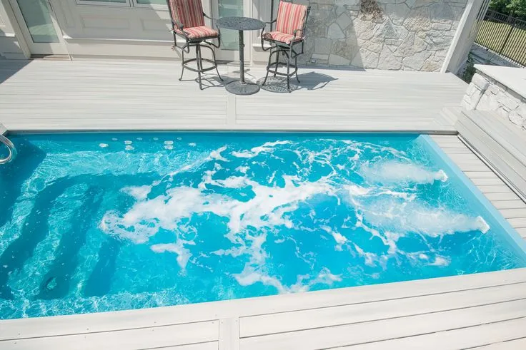 Swimming pool swim jets