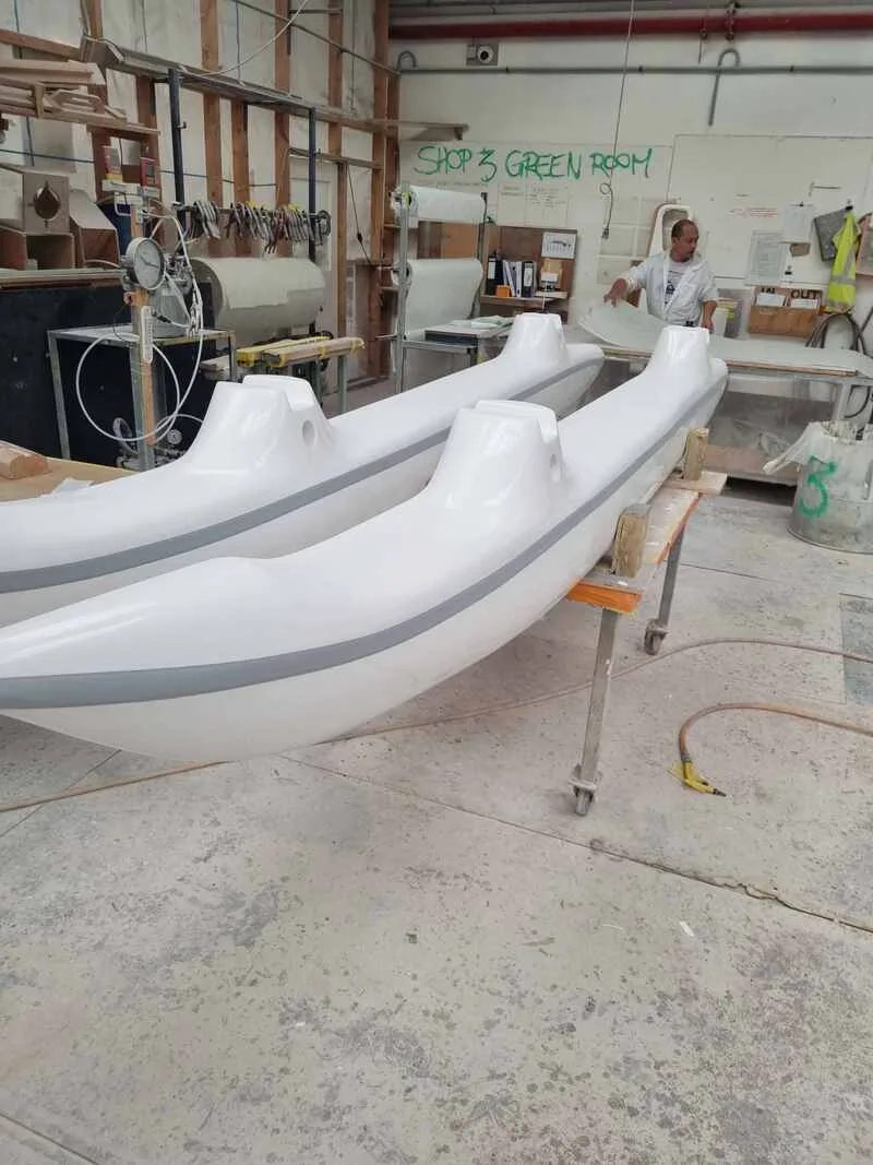 Holopuni canoe iakos