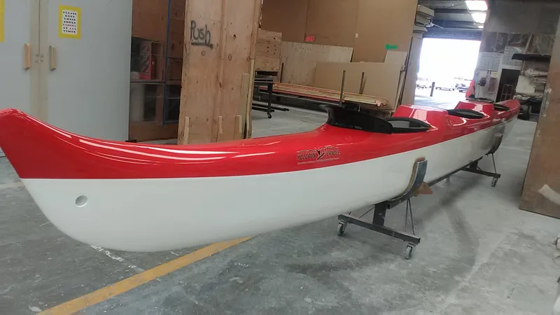 Holopuni canoe