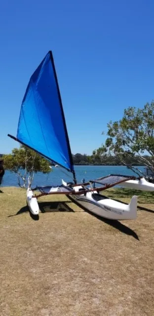 Holopuni canoe