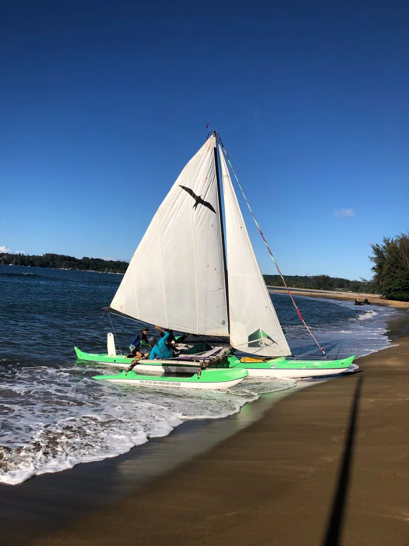Holopuni canoe